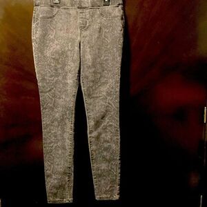 Style & Co‎ Jeggings size S snakeskin